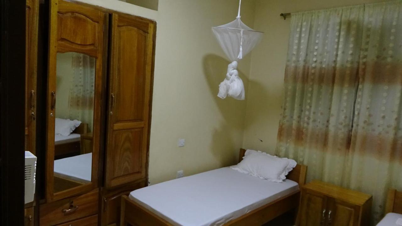 Kibo Home Bed & Breakfast Моши Экстерьер фото